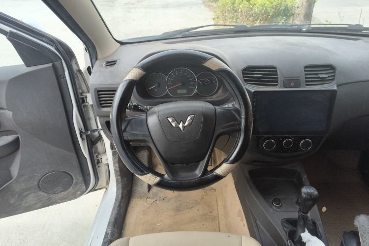 Used Wuling Hongguang 2016 1.5L S Comfort Version
