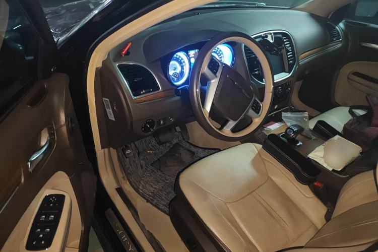 Used Chrysler 300C 2014 3.0L Excellence Edition