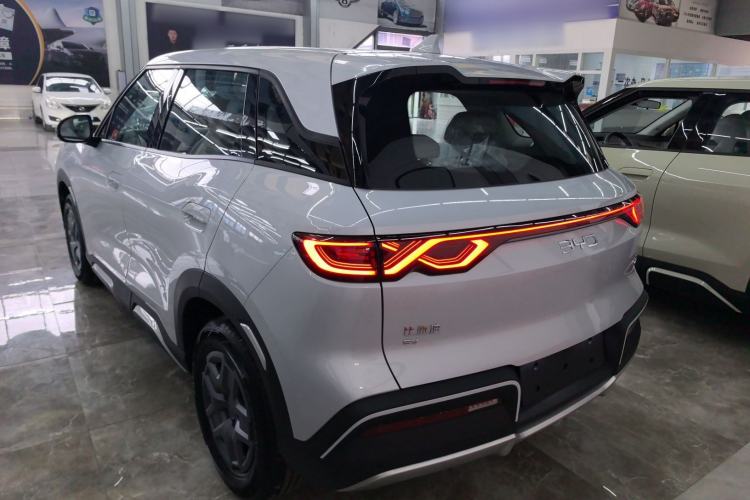 Used BYD Yuan UP 2025 Model 301KM Leading Version
