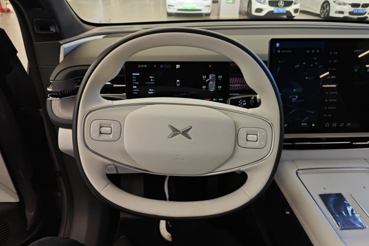 Used XPeng G6 2025 625 Long-Range Max Flagship Edition Steering Wheel