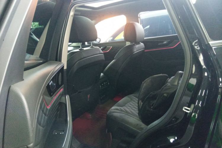 Used Hongqi HS5 2022 Revised Version 2.0T Smart Connect Flagship Edition
