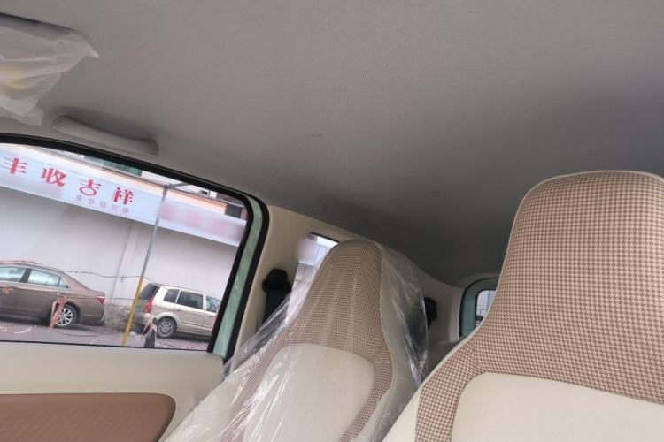 Used Wuling Hongguang MINIEV 2024 3rd Generation 215km Youth Edition Interior 8