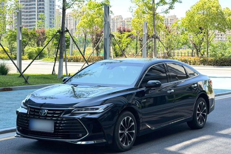 Used Toyota Avalon 2023 Dual-Engine 2.5L Luxury Edition