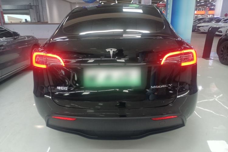 Used Tesla Model Y 2021 Standard Range Rear-Wheel Drive Version