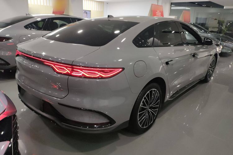 Used BYD Han 2025 DM-i Intelligent Driving Edition 125KM LiDAR Flagship Model