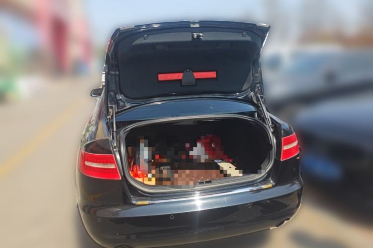 Used Audi A6L 2011 2.4L Comfort Edition Trunk