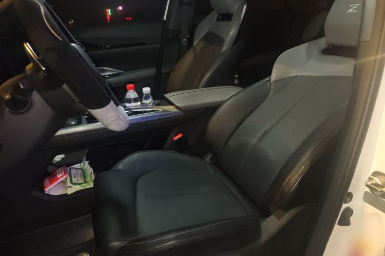 Used CHANGAN OSHAN Z6 2022 Blue Whale 1.5T DCT Smart Edition Urban Version Left Front Seat