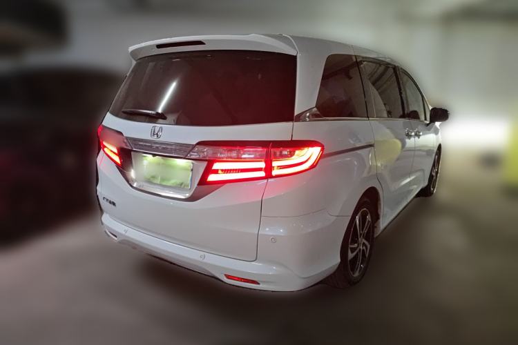 Used Honda Odyssey 2015 Revised Version 2.4L Supreme Edition