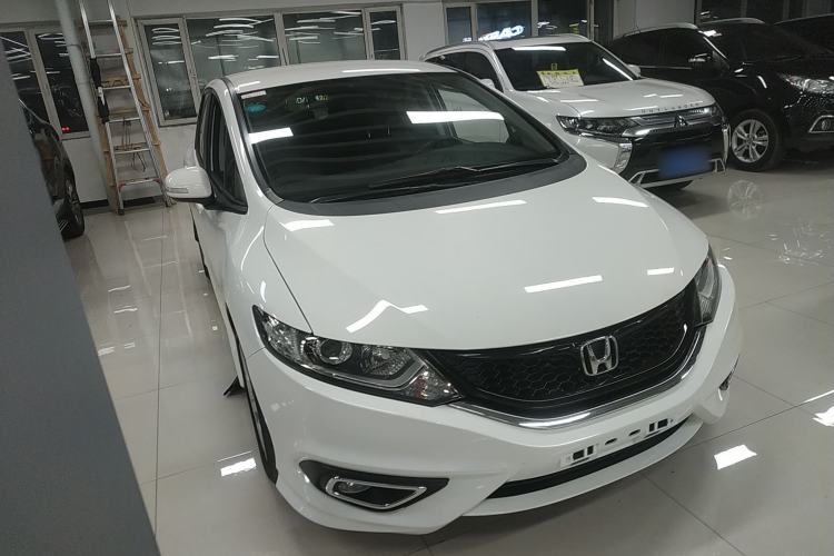 Used Honda Jade 2013 1.8L automatic Comfort version 5 seats
