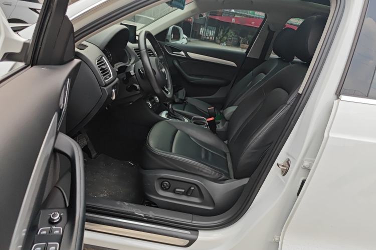 Used Audi Q3 2013 35 TFSI quattro Technology Edition Driver Seat