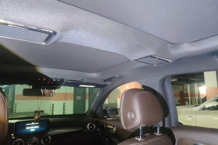 Used Mercedes-Benz GLC 2022 Second Facelift GLC 260 L 4MATIC Luxury Edition Headliner