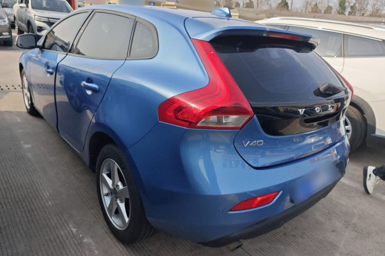 Used Volvo V40 2016 T3 Zhiyi Edition