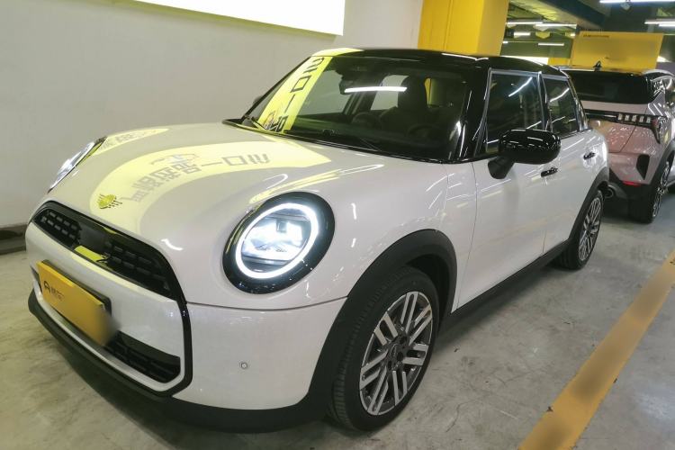 Used MINI 2025 1.5T COOPER Classic Edition Five-Door Version