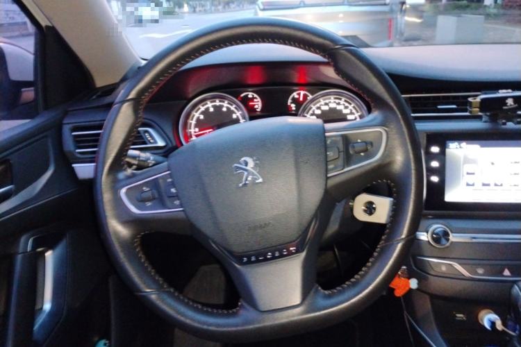 Used Peugeot 408 2014 1.8L Automatic Luxury Edition Steering Wheel