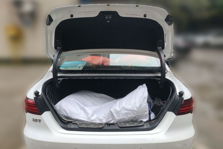 Used Geely Auto Binray 2018 14T CVT Binyi Edition Trunk