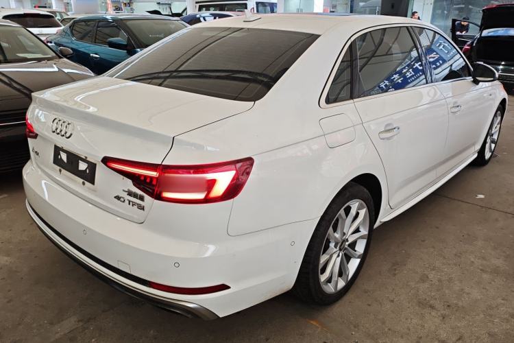 Used Audi A4L 2019 40 TFSI Fashion Version China V