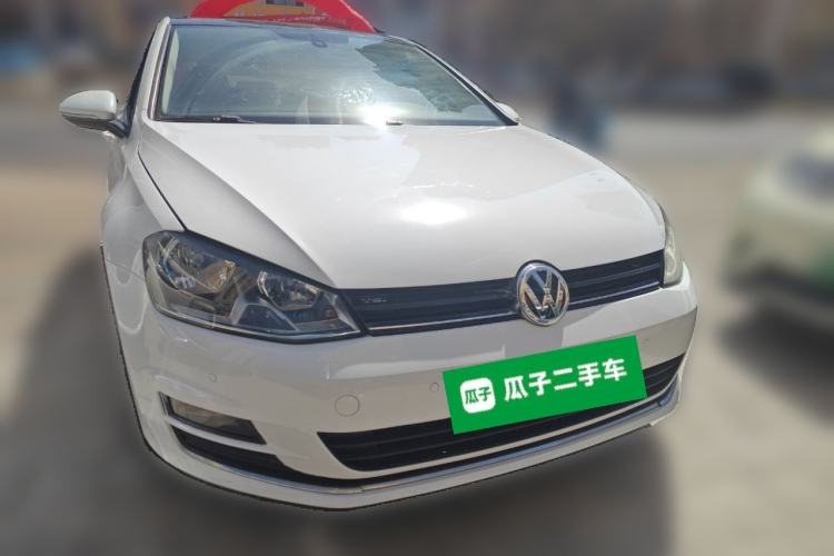 Used Volkswagen Golf 2014 1.4TSI Automatic Luxury Model Front Right 45 Deg