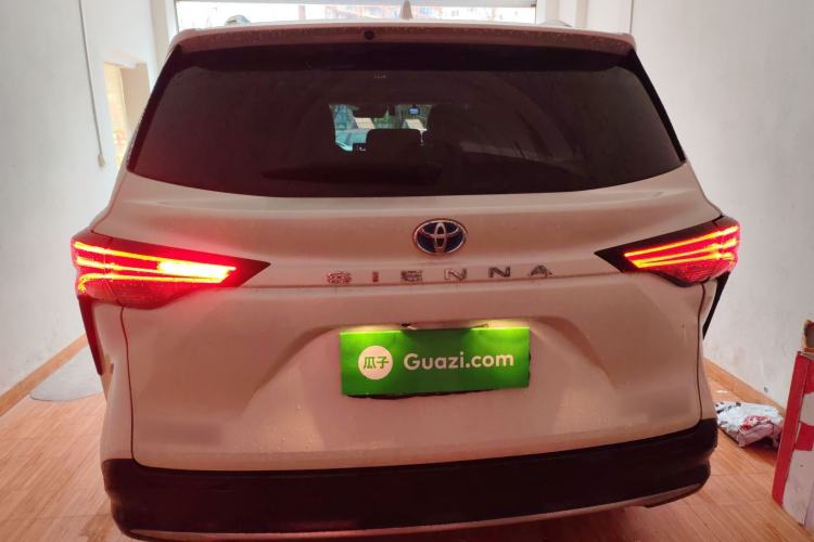 Used Toyota SIENNA 2023 2.5L Hybrid Ultimate Edition