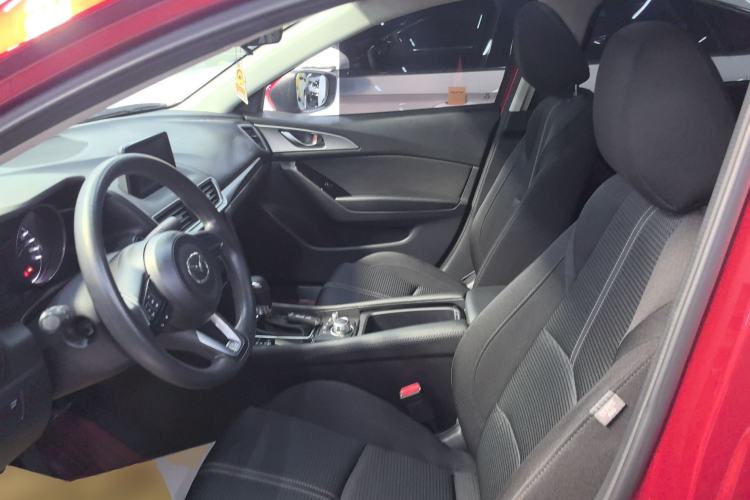 Used Mazda 3 Axela 2019 Cloud-Controlled Sedan 1.5L Automatic Luxury Model China VI Standard