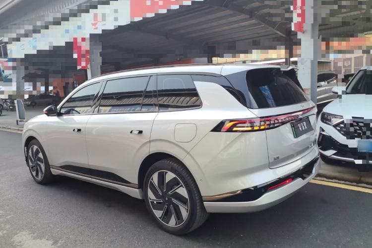 Used Dongfeng eπ eπ008 2025 210 Ultra Range-Extended Version 5 Seats