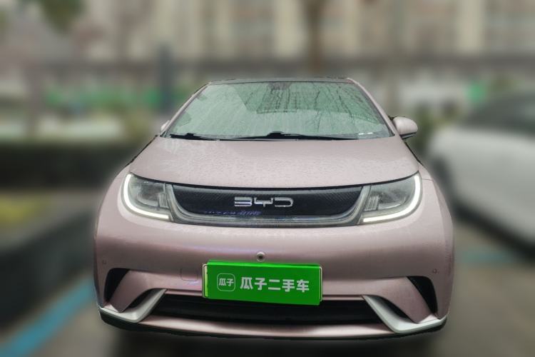 Used BYD Dolphin 2023 420 km Fashion Edition Front
