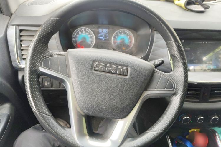 Used Jinbei Gold Hiace 2021 1.5L Passenger Van Travel Lion 6-Seater Steering Wheel