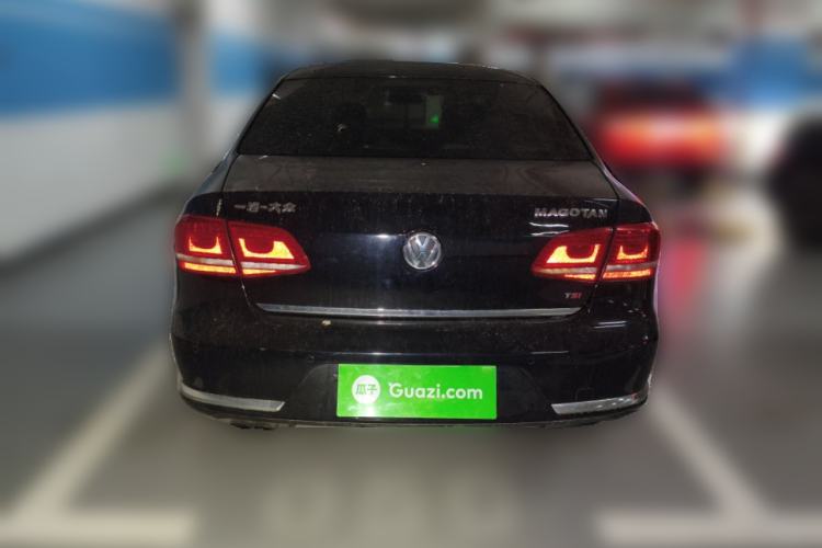 Used Volkswagen Magotan 2013 1.8TSI Luxury Model Rear