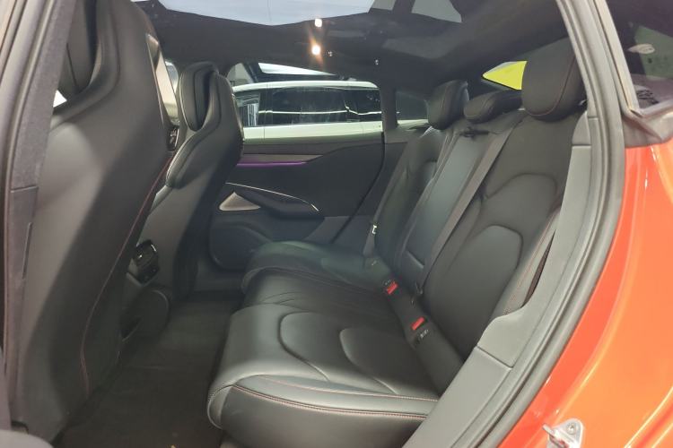 Used Xiaomi Auto SU7 2024 Rear-Drive Ultra-Long Range Advanced Pro-Level Intelligent Driving Version Left Rear Seat