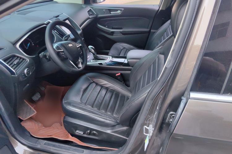 Used Ford Edge 2016 EcoBoost 245 Two-Wheel-Drive Titanium 7-Seater