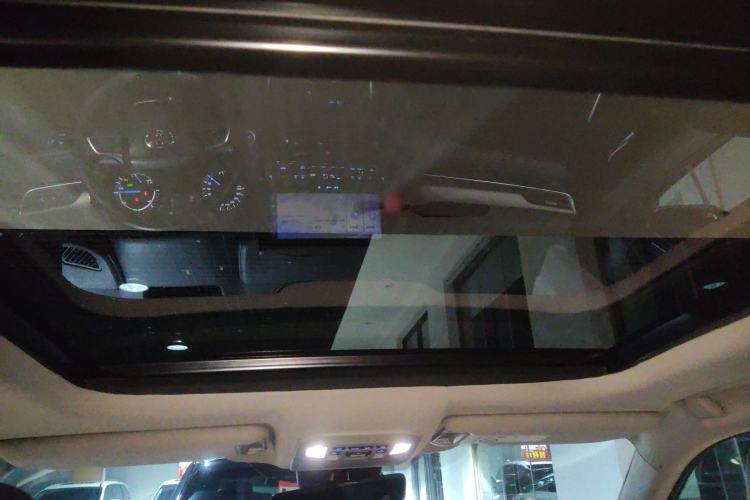 Used Toyota Highlander 2022 Dual-Engine 2.5L Four-Wheel Drive Prestige Version 7 Seats
