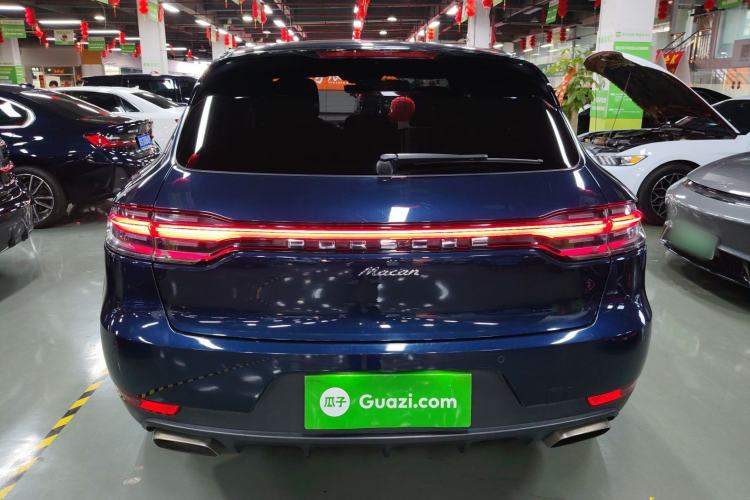 Used Porsche Macan 2018 Macan 2.0T Rear