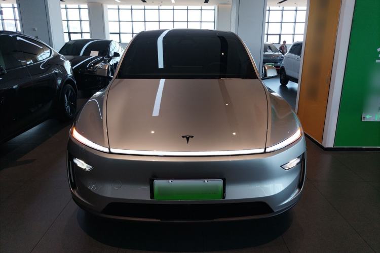 Used Tesla Model Y L 2025 Model Long-Range All-Wheel-Drive Version