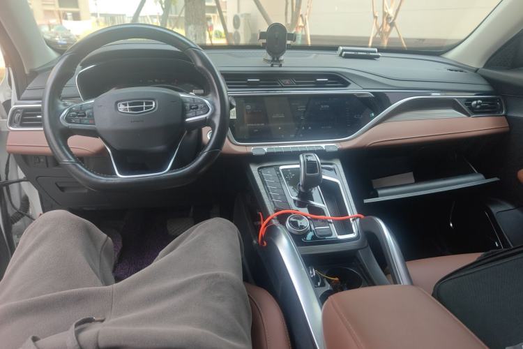 Used Geely Auto Emgrand X7 Sport 2020 1.8TD DCT Zhi Ling PRO Center Console