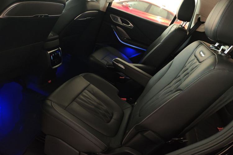 Used Hongqi HS7 PHEV 2024 2.0T PHEV Four-Wheel Drive Flagship Edition 6 Seats Left Rear Seat