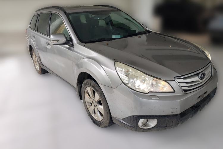 Used Subaru Outback 2010 2.5i Luxury Edition Front Right 45 Deg