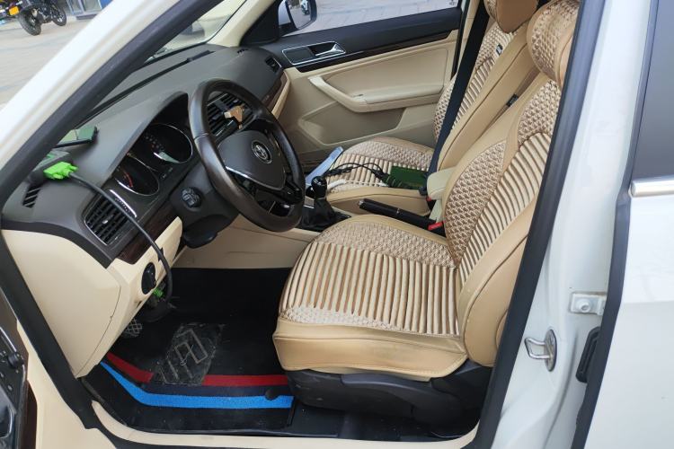 Used Volkswagen Lavida 2015 1.6L Manual Comfort Edition