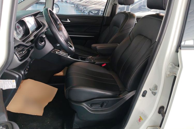 Used GAC Trumpchi M6 2021 270T DCT Luxury Edition (7-seater)
