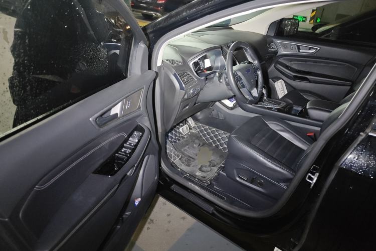 Used Ford Edge 2018 EcoBoost 245 Two-Wheel-Drive Titanium 7-Seater China VI Standard