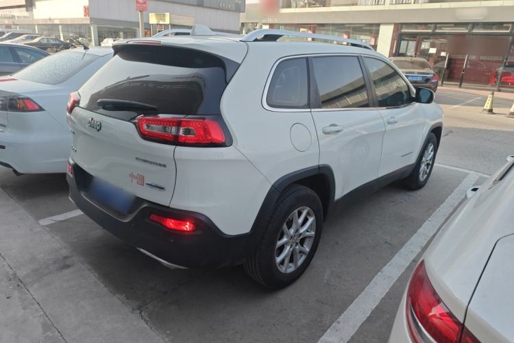 Used Jeep Cherokee 2016 2.4L Professional Edition