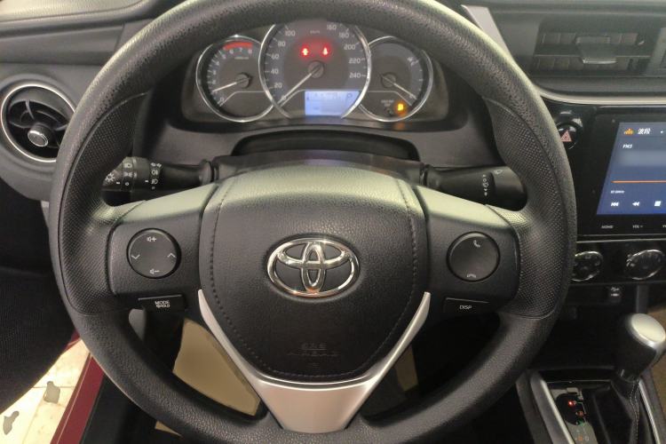 Used Toyota Levin 2017 Revised 185T CVT Elite Edition China V Standard Steering Wheel