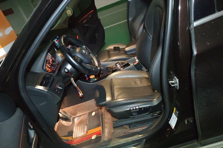 Used BMW X1 New Energy 2018 xDrive25Le Luxury Model Left Front Seat