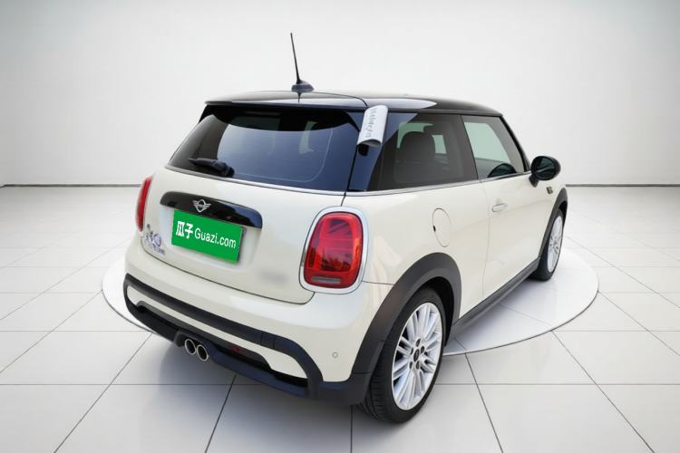 Used MINI 2022 1.5T COOPER Classic Edition Rear Right 45 Deg