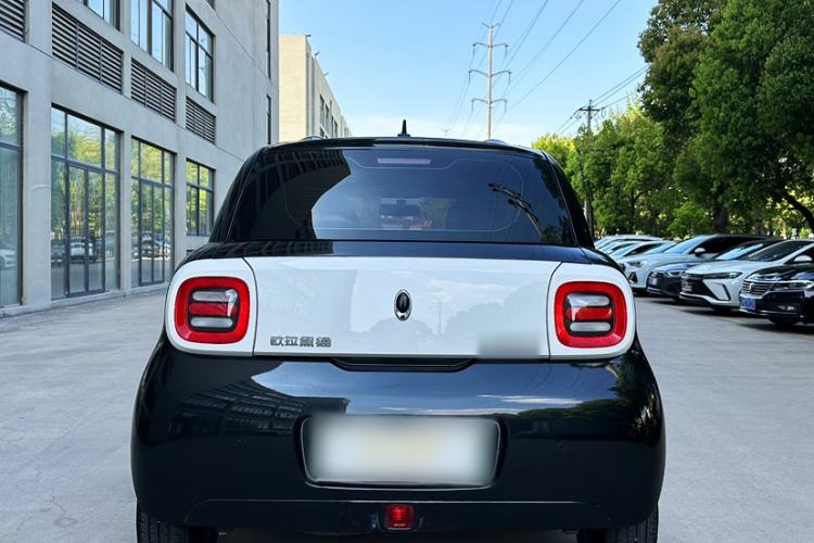 Used ORA Black Cat 2021 301 km Basic Version
