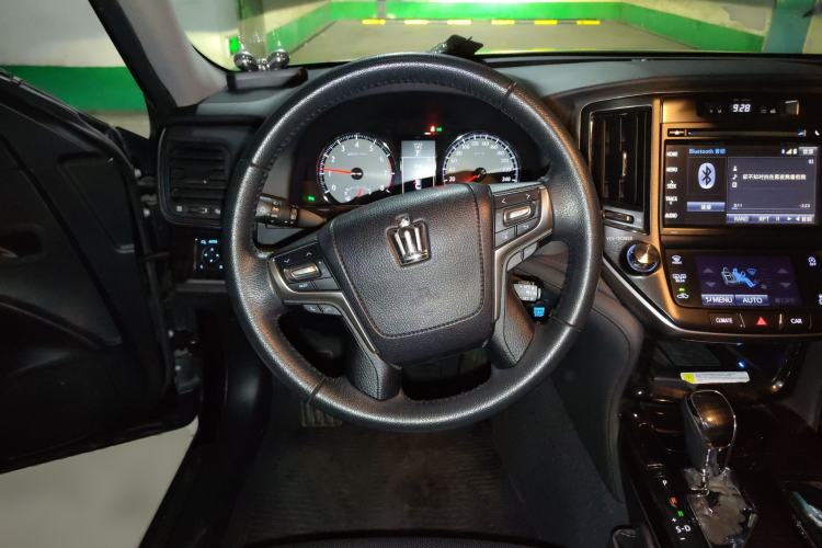 Used Toyota Crown 2015 2.0T Fashion Edition