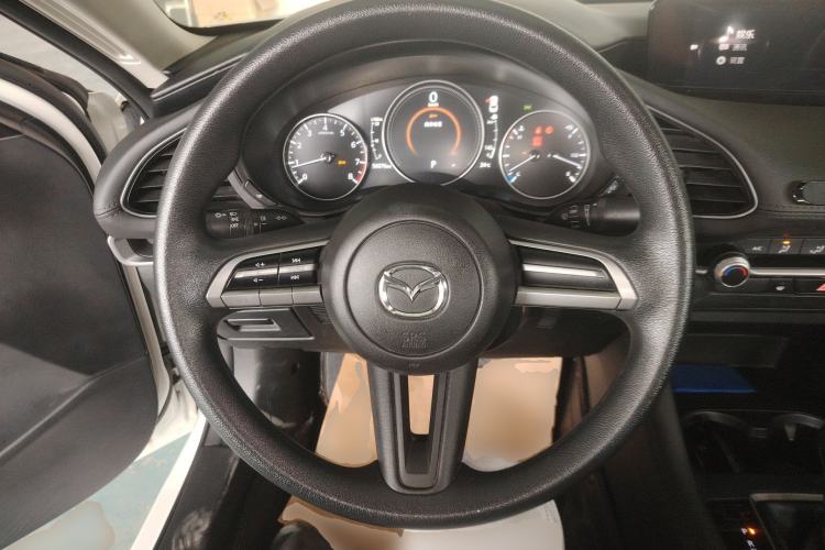 Used Mazda 3 Axela 2020 1.5L Automatic ZhiMei Edition Steering Wheel