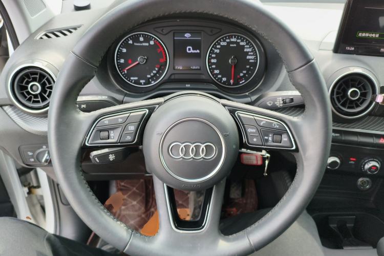 Used Audi Q2L 2018 35 TFSI Launch Exclusive Edition China VI
