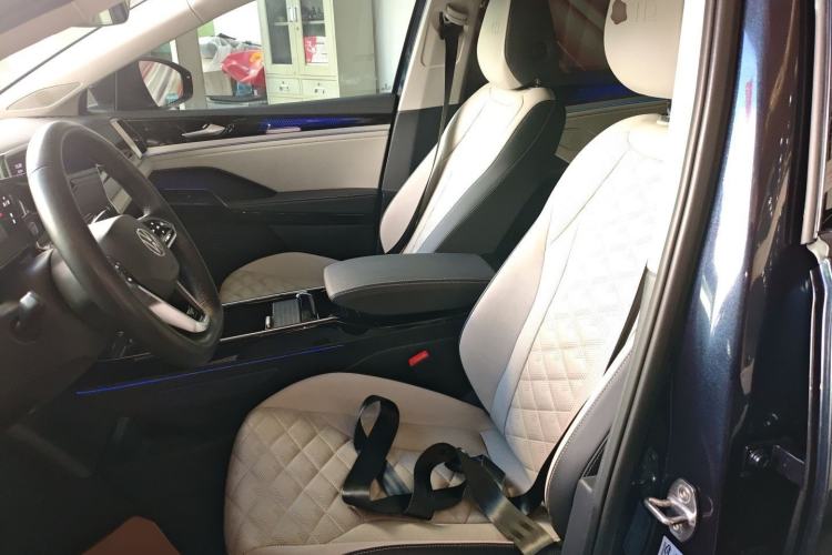 Used Volkswagen ID.6 CROZZ 2021 First Edition
