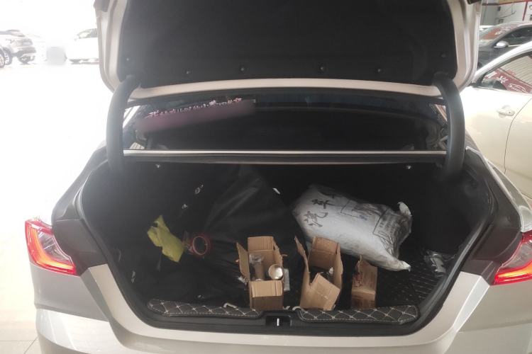 Used Toyota Camry 2024 Dual-Motor 2.0 HGVP Luxury Edition