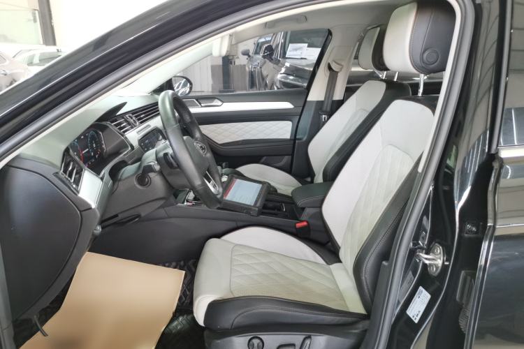 Used Volkswagen Magotan 2023 2 Million Units Commemorative Edition 330TSI DSG Luxury Version