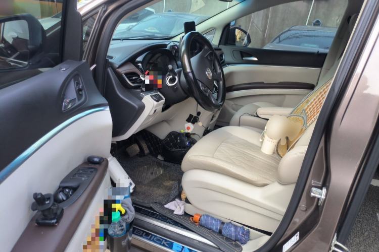 Used Buick GL8 2022 Land Cruiser Executive Class 652T Comfort Model
